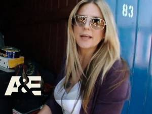 Found Porn Locker Storage - Storage Wars: Pornography and Dirty Mattresses | A&E