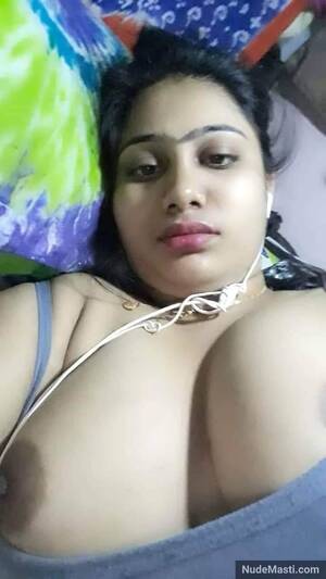 muslim big tits indian - Big tits Muslim girlfriend nude selfies | Nude Indian girl pics