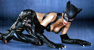 Halle Berry Porn Star - The latest ridiculous shot of Halle Berry in CATWOMAN!