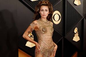 Miley Cyrus Leaked Sex Tape - Miley Cyrus Wears Nearly Naked Dress for 2024 Grammys Red Carpet | Photos