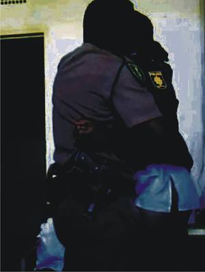 caught during sex in office - Xclusive: Two Police Officers Caught Having Sex In The Office [VIDEO] -  naijaXclusive