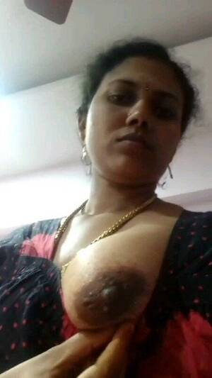 Beautiful Mallu House Wife Porn - Beautiful Mallu Housewife Showing Boobs & Pussy - Desi Old Videos HD / SD -  DropMMS Unblock