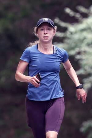 chelsea clinton upskirt - Chelsea Clinton Shows Off Toned Legs in Jogging Shorts: Photos