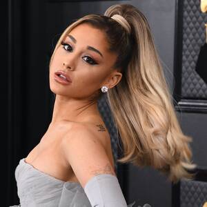 Ariana Grande Naked Porn Bunny Suit - 13 Stunning Ariana Grande Makeup Looks from Over the Years