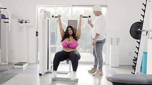 Big Booty Latina Gym - big tits latina gym - most viewed - Gosexpod - free tube porn videos