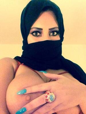 Iran Nun Porn - Fairuza miss iran - 63 photo