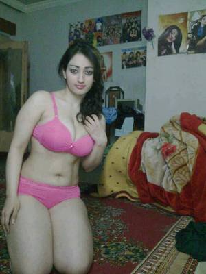 Hot Arab Girl Xxx Porn - Hustler cmt 800
