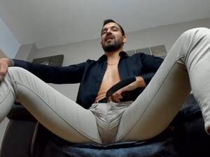 Male Arab Anal Porn - Giant male favorites: arab shows his ass - ThisVid.com