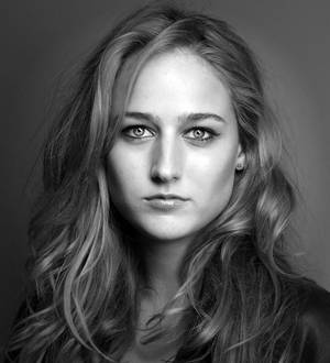 Ainsley Earhardt Porn Face - Leelee Sobieski