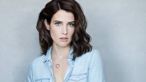 Cobie Smulders Porn Double - Cobie Smulders Opens Up About Embracing Her Body, Cancer Scars and All |  Entertainment Tonight