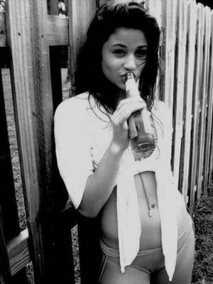 black girls in projects - #beer #black #white #blackwhite #pretty #girl #sexy #fence