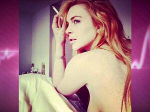 Big Boob Porn Lindsay Lohan - Lindsay Lohan Side Boob Selfie Reminds Us She's Still Around - The  Hollywood Gossip