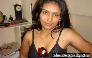 black indian girls having sex - Indian Sexy Girl With Her Boy Friend | Ebony Nude hot girls topless jpg  1600x1002