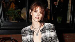 Kristen Stewart Ass Porn - Kristen Stewart says 'Twilight' is 'such a gay movie'