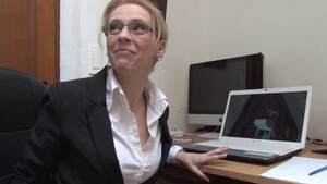 computer secretary nude - First day at work our new secretary gets analized by the boss - Porn Video  Nude in France