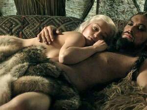 game of thrones porn - Is Game of Thrones more popular than porn? | GQ India