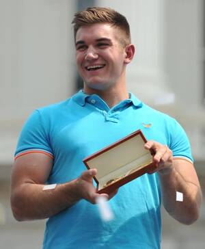 American Hero Porn Models - US hero from French train attack cast alongside porn star