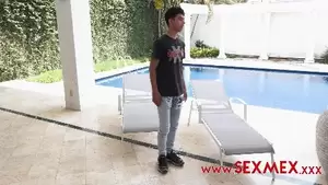 Hot Aunt Porn Sitting Pool - Best Auntie Porn Videos | PornMedium.com