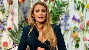Baby Fuck Porn - Blake Lively Gives Emotional Speech on Child Pornography
