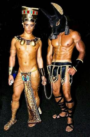 Egyptian Kings Gay Porn - amazing-menreturn: â€œ Here's your answer to why King Tut died. The peasants  were whispering his new name, Kink Tut: â€œHe's dating Anubis, did you hear?