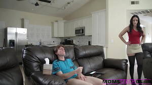 catches - Sheena Ryder Catches StepSon Addicted To Porn - XVIDEOS.COM