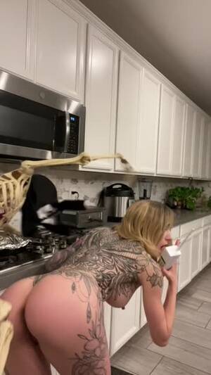 Horror Whore Porn - Horror Whores Porn Pics and XXX Videos - AnaCams.com