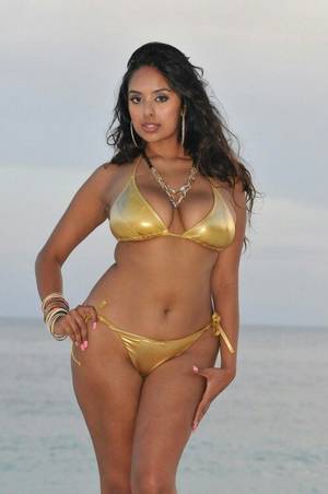 indian bikini beach - Naked Indian Celebrities : Amrita Puri Golden Bikini Photoshoot on Horse  Back