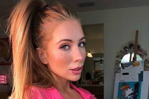 Hd Country Girl Porn - Coconut Kitty â€” OnlyFans Model, NSFW Influencer â€” Remembered by Family