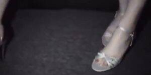 drunk teens feet - drunk girls foot worship in club - Tnaflix.com