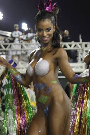 Brazilian Body Paint Porn - Body painted Brazilian woman at a 2016 carnival. Via Liga Carnaval LP.  Tumblr Porn