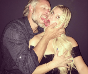 Jessica Simpson Shower Porn - Jessica Simpson Gives Fans a Baby No. 3 Update on The Ellen Show! | Life &  Style