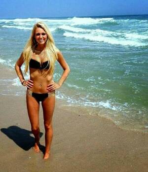 Gator Boys Ashley Lawrence Porn - Ashley on gator boys has big tits