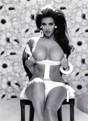 kim kardashian huge boob sex - Hot celebrity babe kim kardashian big tits nude.