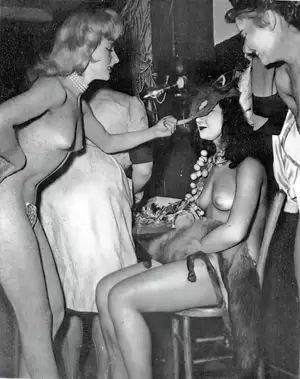 1950s Vintage Porn From Strippers - Vintage Stripper Pics: Free Classic Nudes â€” Vintage Cuties