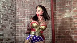 Carter Wonder Woman Bondage Porn - BoundHub - Christina Carter - Wonder Woman Bound