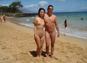 couples asian nude - This asian teen loves to posing naked outdoors