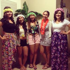 Hawaiian Girl Birthday Porn - Hawaiian themed party. 19th birthday party ideas. Hawaiian outfit