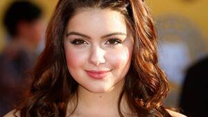 Aerial Winter Porn - Critics: 'Modern Family' teen Ariel Winter too young to star in clip on  adult humor site | Fox News