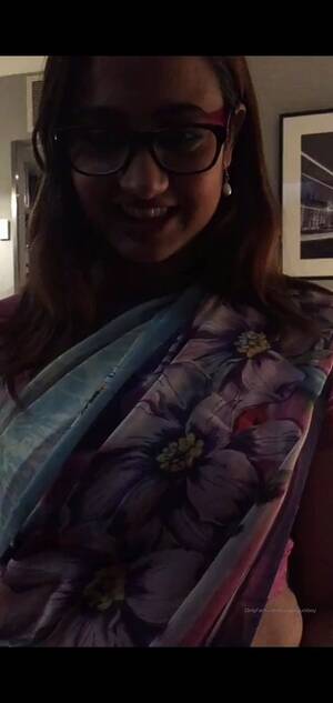 Indian Teacher Sex - Viral Indian Teacher Full Sex Video Tape : r/verygoodpusaay