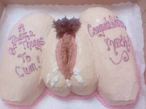 funny pussy birthday cakes - erotic cakes pussy