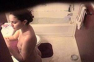 girls naked on spy cam bathtub - Hidden cam bath, porn tube - video.aPornStories.com