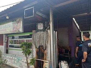 Kaley Cuoco Dildo Porn - Pagi Hari Rumah Makan Nyaris Dilalap Si Jago Merah di Jalan Yos Sudarso -  Damkar Kabupaten Paser