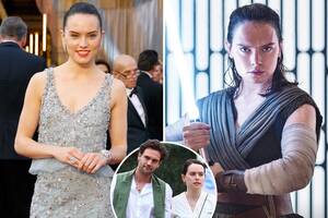 Daisy Ridley Star Wars Porn - Star Wars star Daisy Ridley insists she's not scared by curse of Skywalker  which hit Mark Hamill and Carrie Fisher â€“ The Sun | The Sun