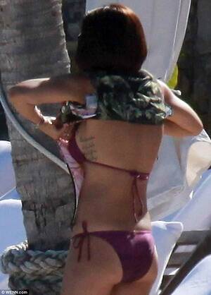 beach spyeye sex caption - article-2082267-0F57A7AB00000578-260_634x884.jpg