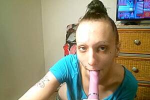 junky - Hardcore Heroin Addicted Junkie Sucks A Dildo For s10, leaked HD xxx video  (Aug 21, 2019)