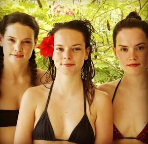 Daisy Ridley Star Wars Porn - The original plan for Star Wars:The Rise of Skywalker (2019) was for Rey to  be a clone. Pictured here is Daisy Ridley with her clone stand-ins on a day  off on the