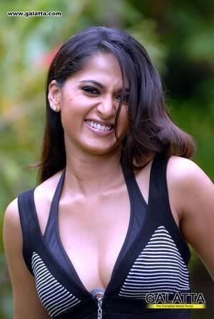 Anushka Sex - Actress Anushka Shetty Photoshoot Latest Sizzler Photos, Pics, Stills,  Images - Galatta.com