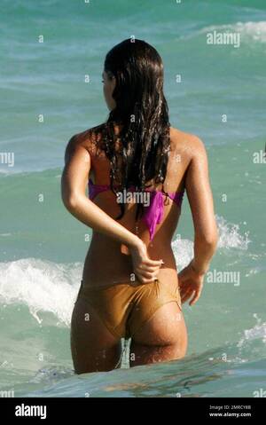 jessica alba beach sex videos - Jessica alba bikini hi-res stock photography and images - Alamy