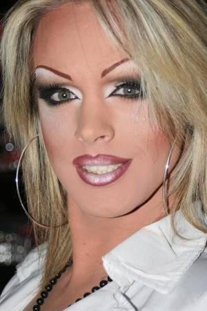 heavy makeup ladyboy - 