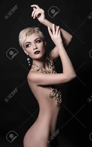 blonde short hair beauties nude - beautiful nude short hair woman with jewelry accessories.naked sexy blonde  girl with gold chain